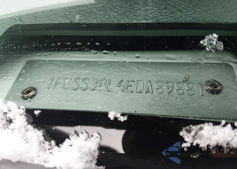 2014 Ford E-350 Super Duty Xlt из США, поврежденный, VIN 1FBSS3BL6EDA89881